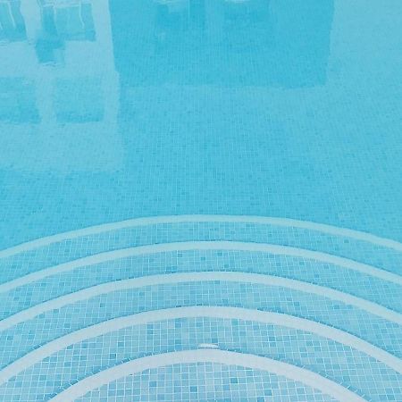 Deluxe Apartment In Albufeira Old Town, 200M Walk To Beach, Pool Parking Bagian luar foto