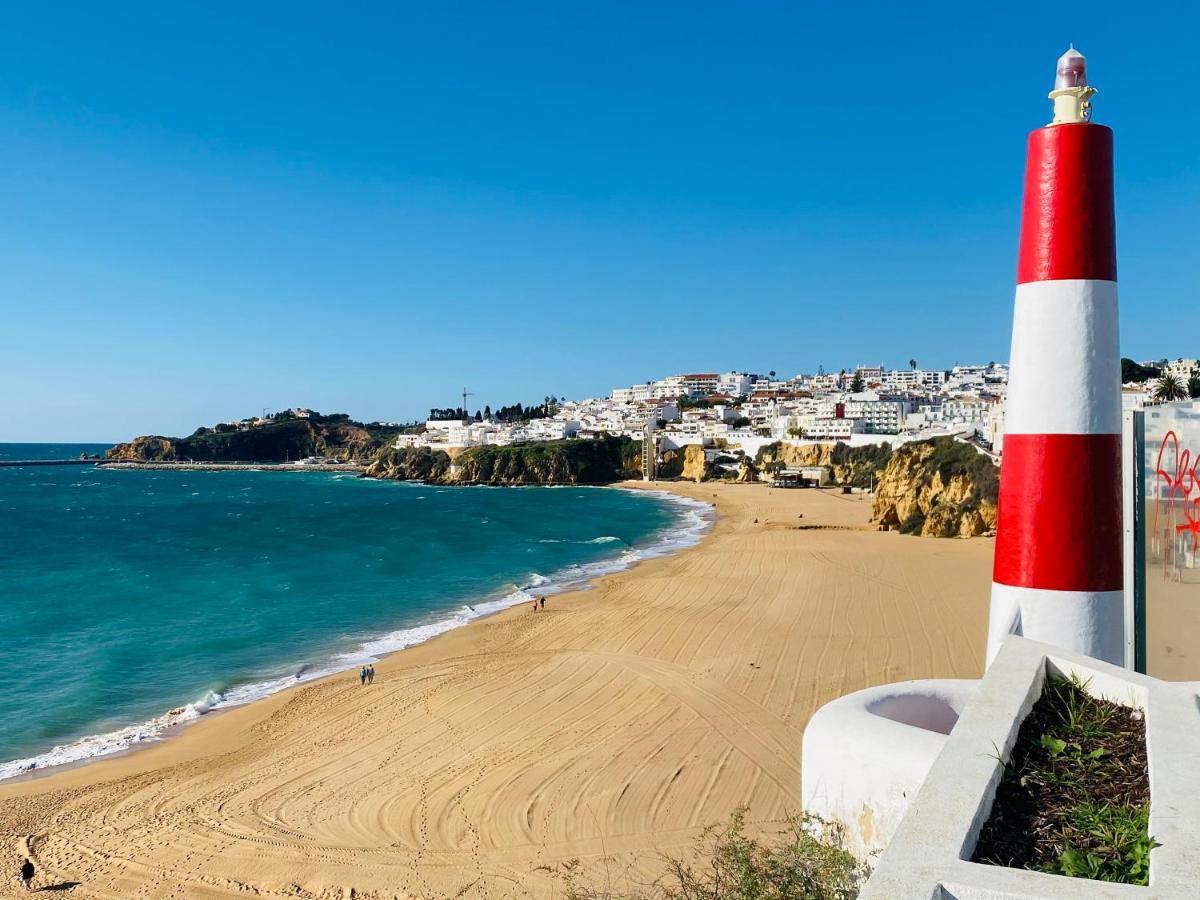 Deluxe Apartment In Albufeira Old Town, 200M Walk To Beach, Pool Parking Bagian luar foto